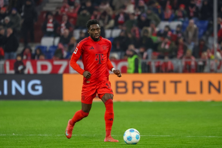 圖片報：不確定于帕是否將手術(shù) 戴維斯長期休戰(zhàn)拜仁須付前6周工資