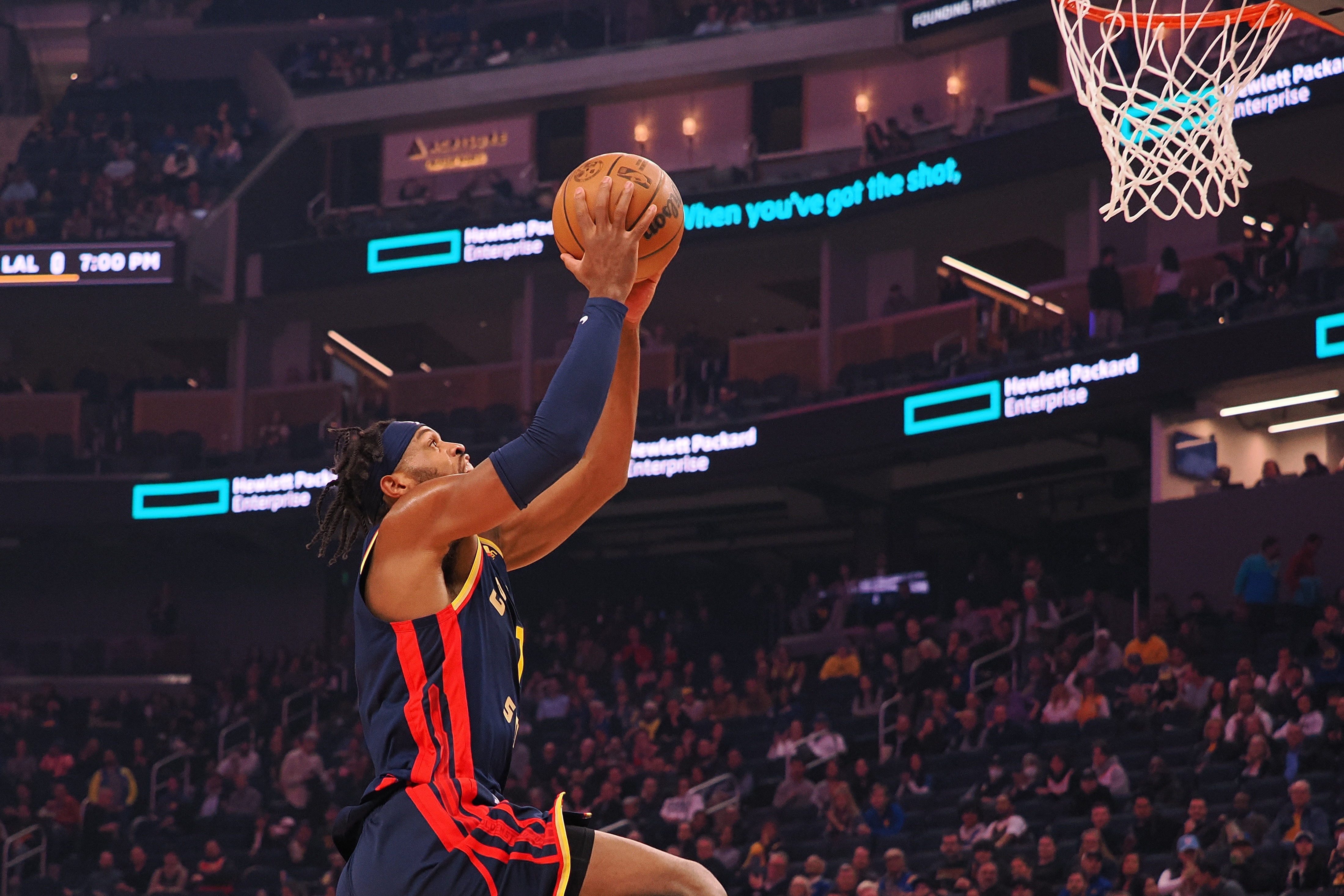 替補雙槍！半場小佩頓7中6拿到16分 希爾德5中4貢獻11分4助