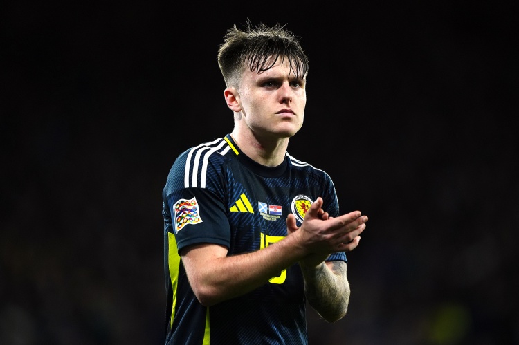 外租邊鋒本-多克進行了大腿手術，已返回利物浦接受初步治療