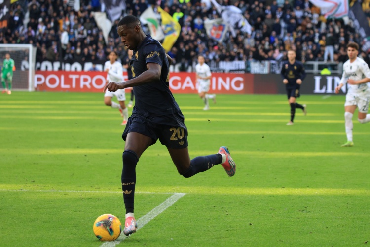 英媒：阿森納、切爾西、利物浦、維拉和紐卡均有意穆阿尼