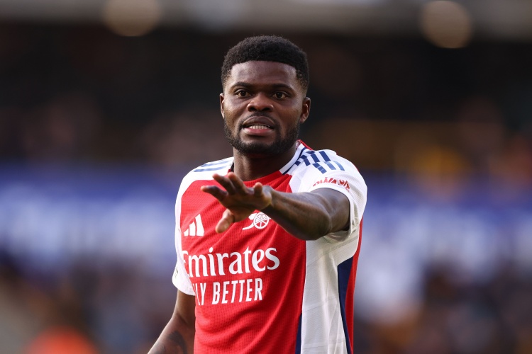 記者：托馬斯今夏可能自由離隊(duì)，巴薩&巴黎&尤文都對(duì)其有意