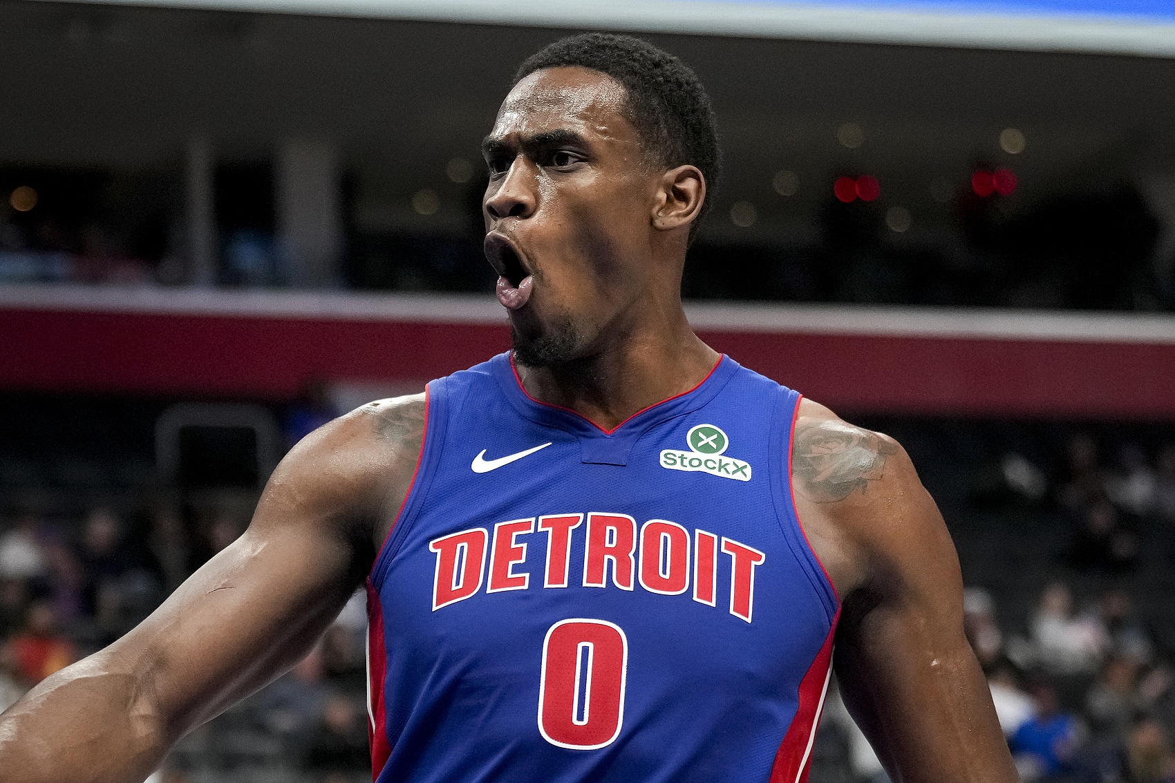 6蓋帽創(chuàng)生涯新高！杜倫7中6得18分11板2助2斷 正負(fù)值+29最高