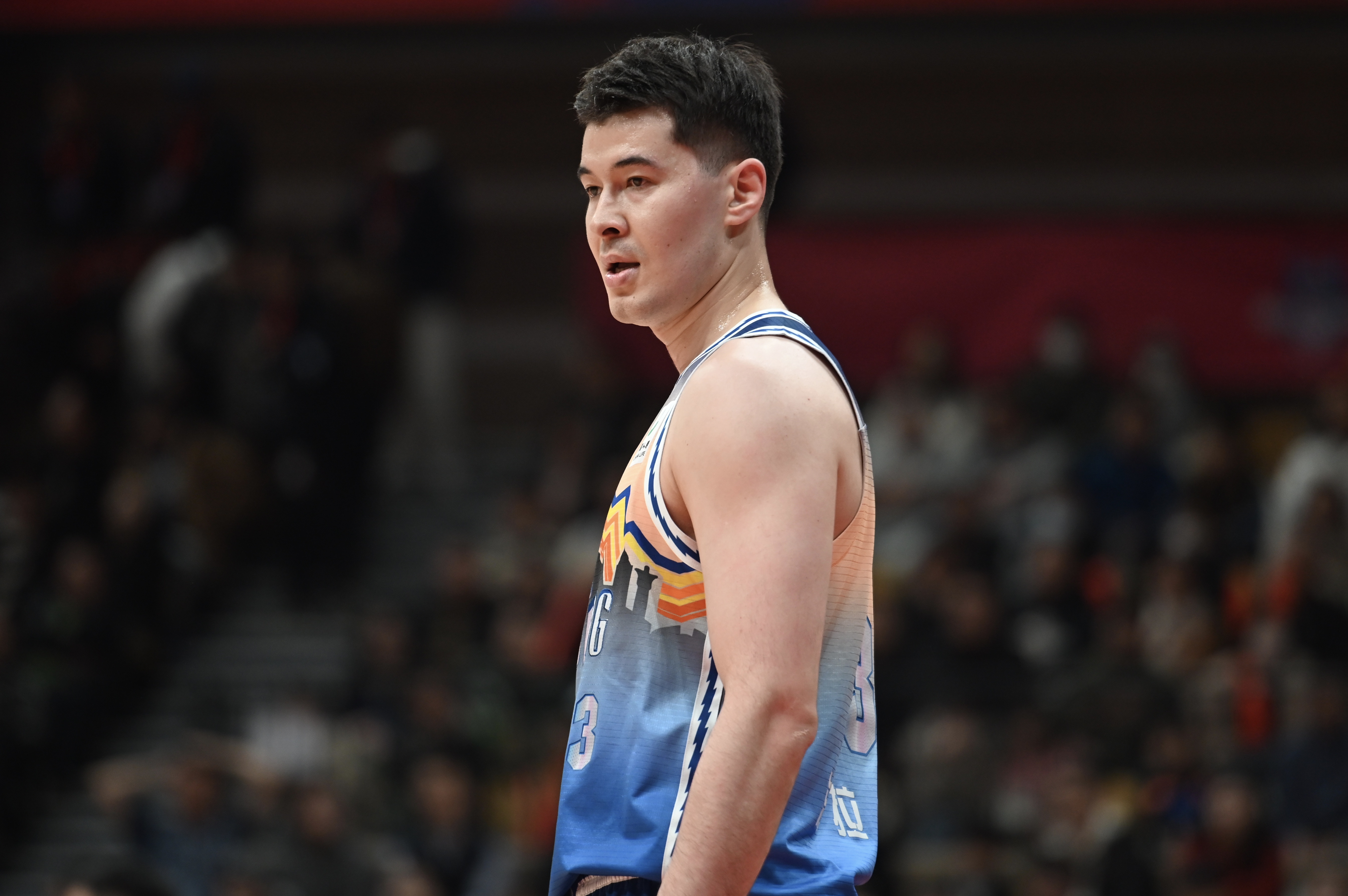 狀態(tài)火熱！阿不都沙拉木首節(jié)5中4高效拿下10分6板2助1斷