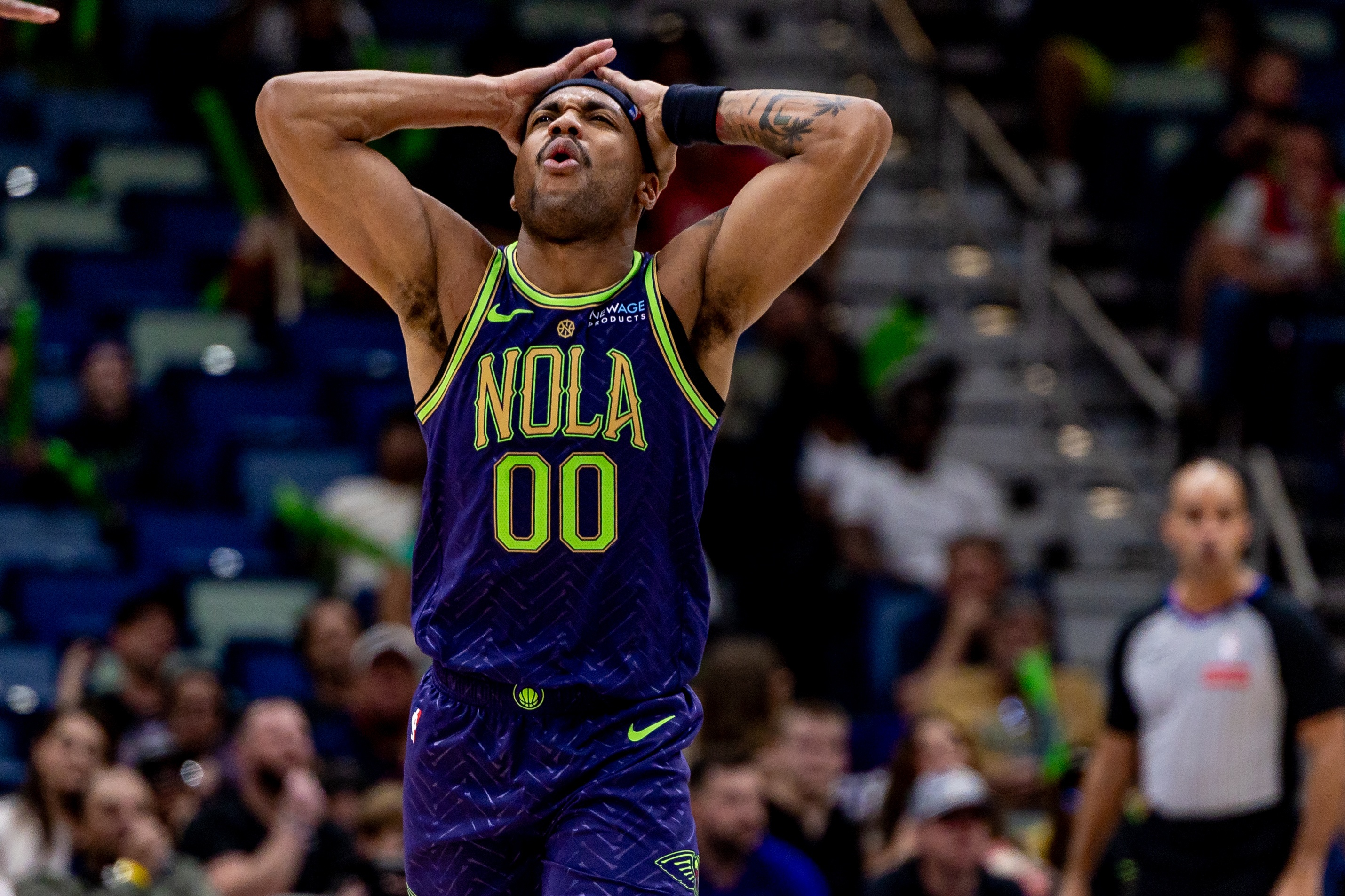 虎頭蛇尾！布魯斯-布朗11中6拿到18分7板2斷2帽 首節(jié)10分&末節(jié)0分