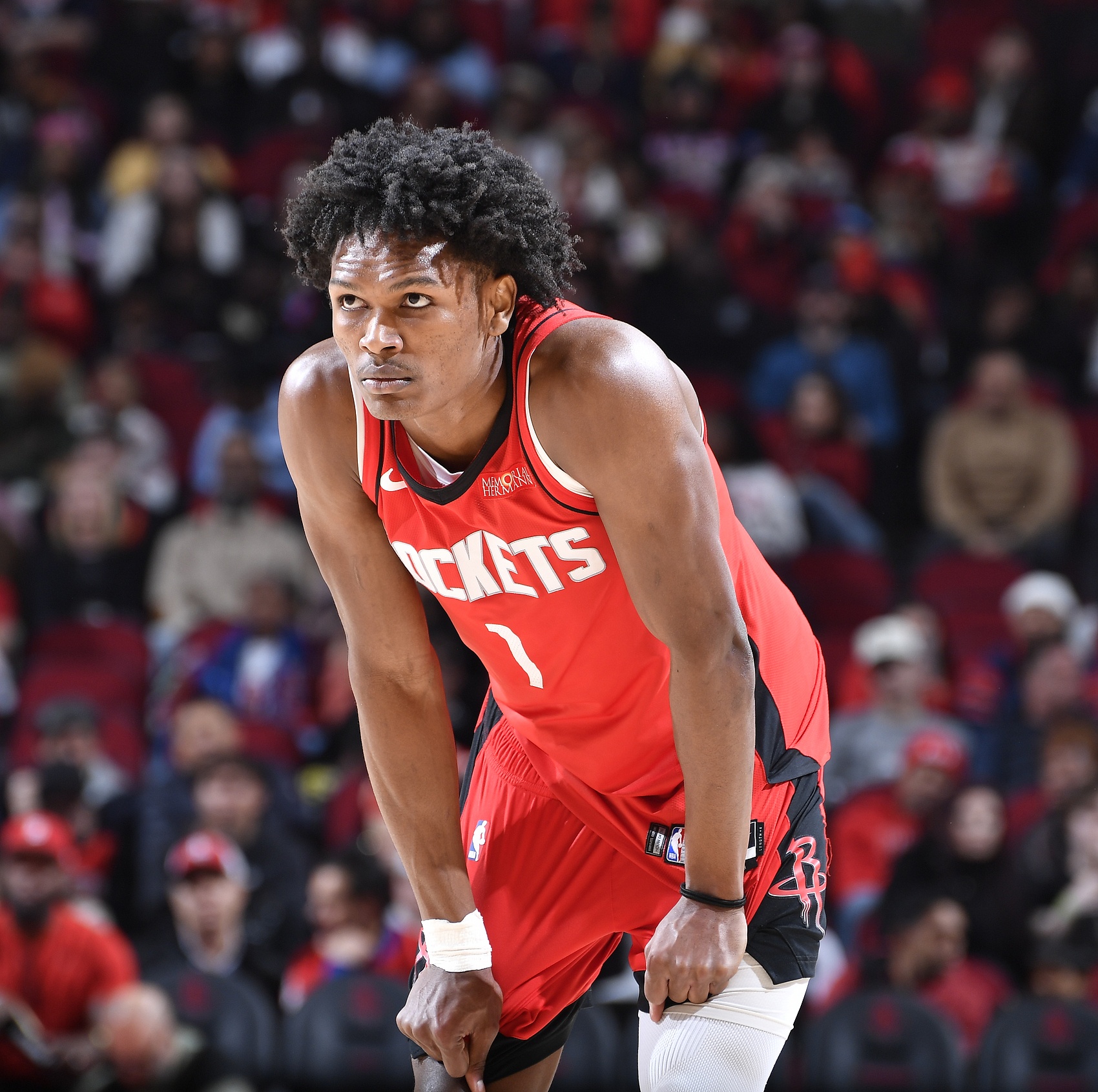 次節(jié)獨(dú)得10分4板！阿門半場(chǎng)9中6拿到14分6板2助