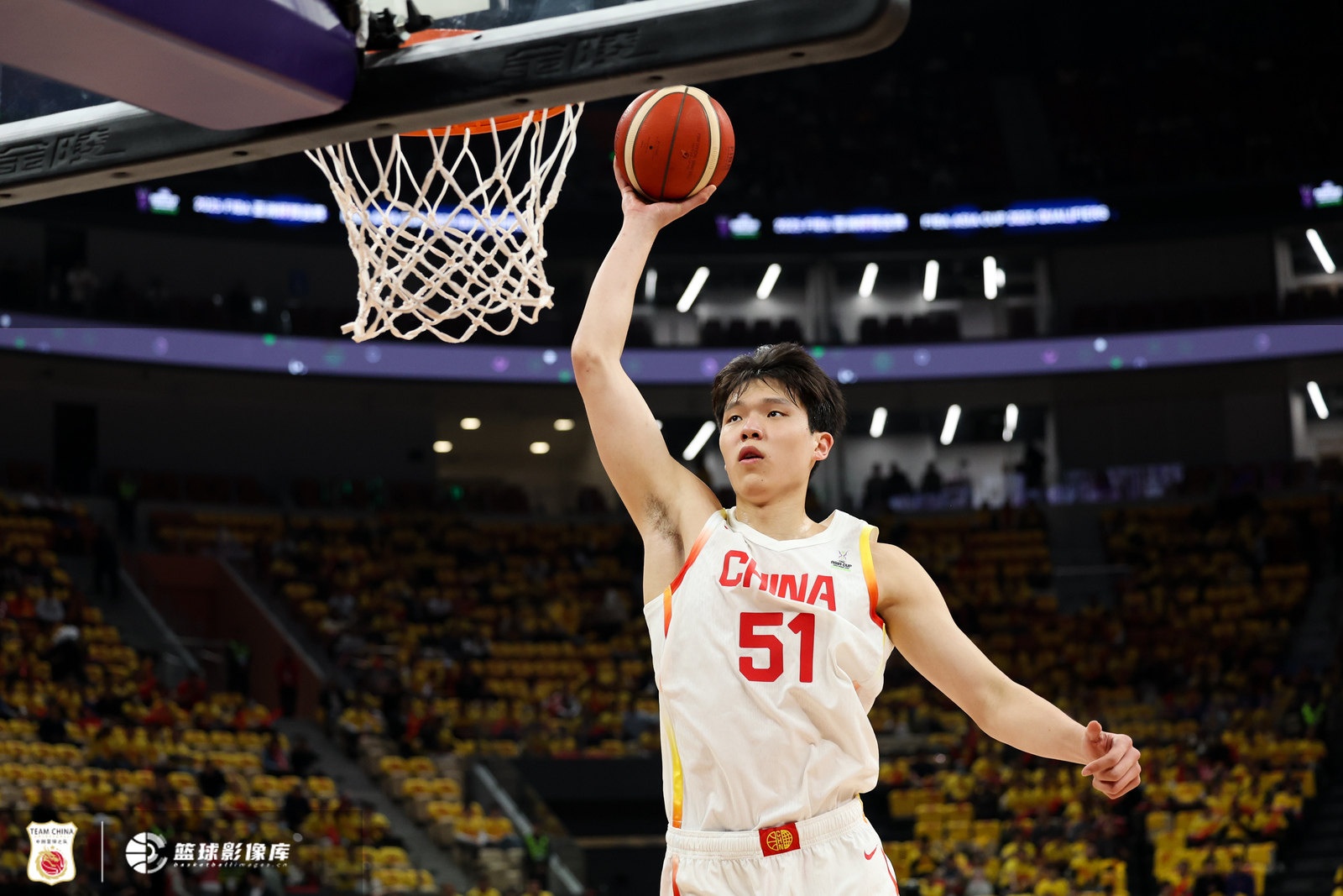 高效輸出！楊瀚森8中7拿到19分9籃板 正負值+15