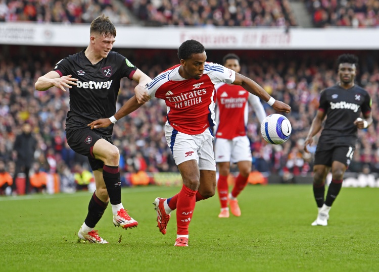 波特稱贊小將斯卡爾斯：他的表現(xiàn)不可思議，他身上有種特別的氣質(zhì)