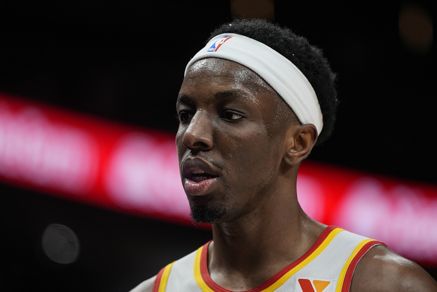 效率很高！奧孔武7中6砍半場最高14分外加5板 罰球2中2