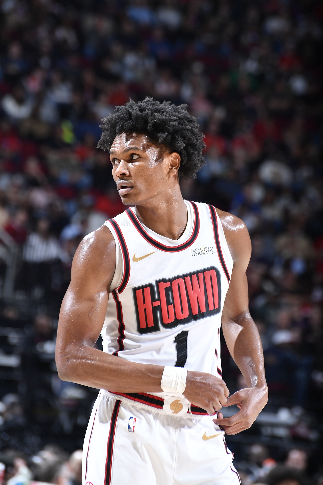 22歲51天！阿門單場至少攬15分5板5助5斷 火箭隊史最年輕！