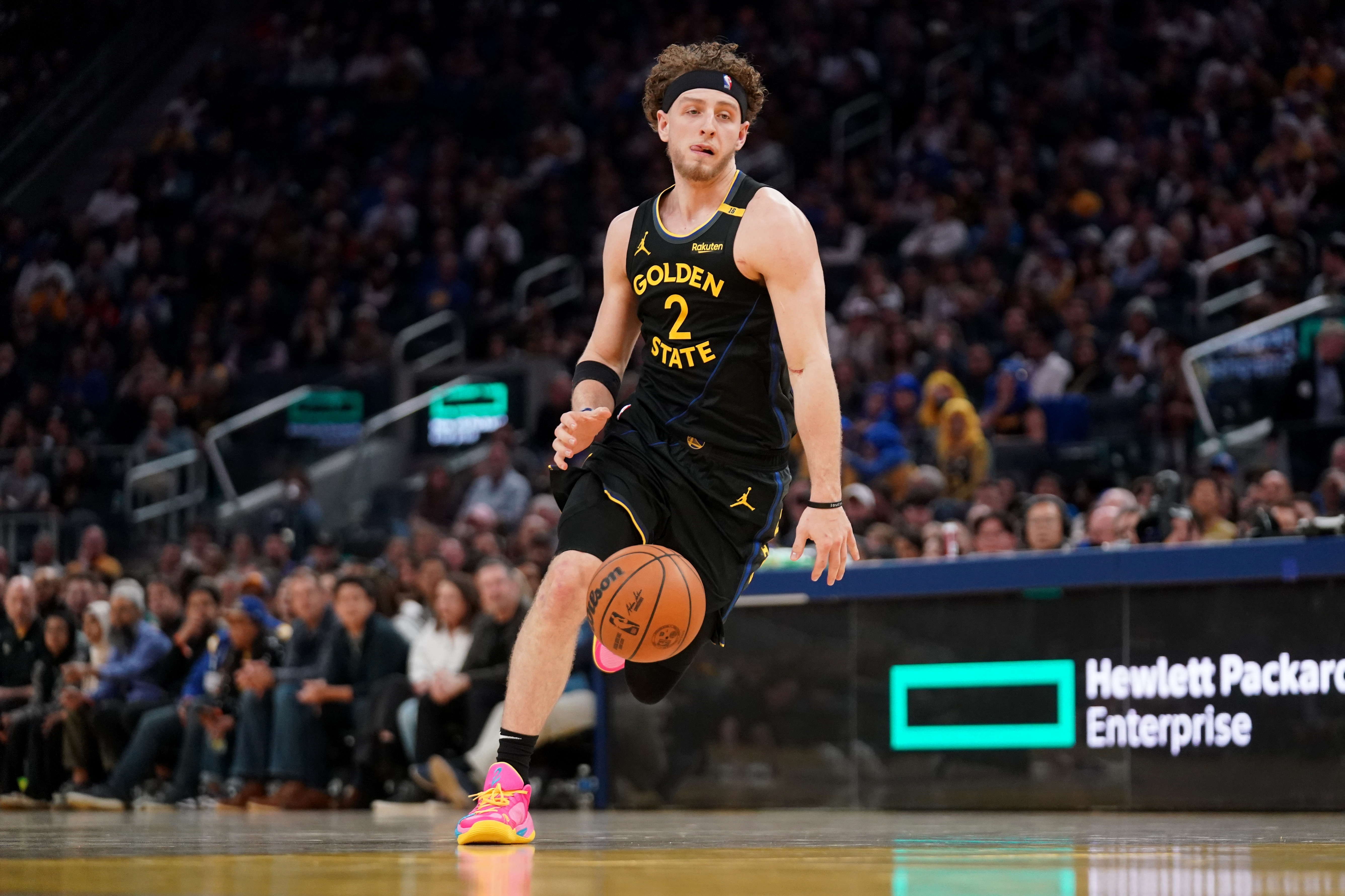 各種拋投不進(jìn)！波杰姆8中2&三分3中0得5分6板2助 正負(fù)值全場(chǎng)最低