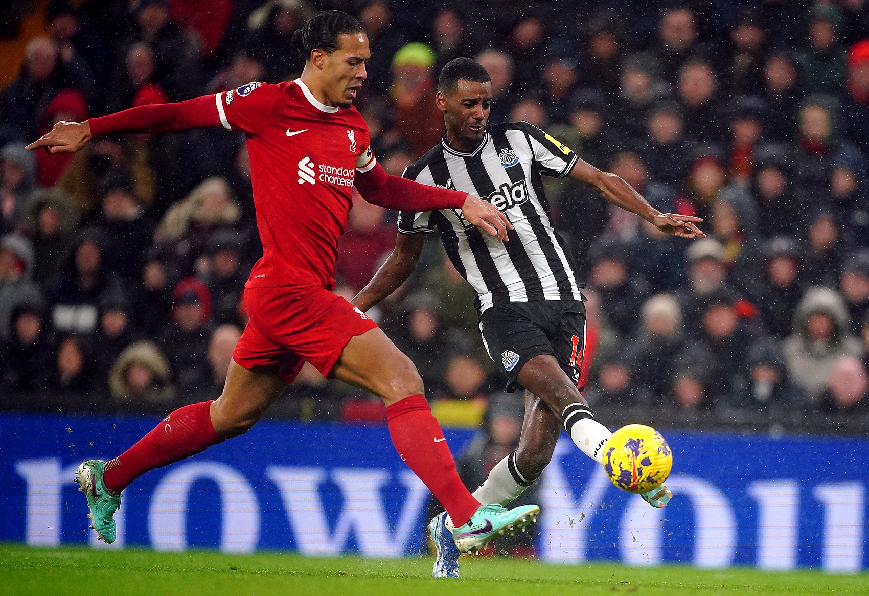 77場英超進(jìn)50球！英媒：利物浦愿意加入球員交換求購伊薩克