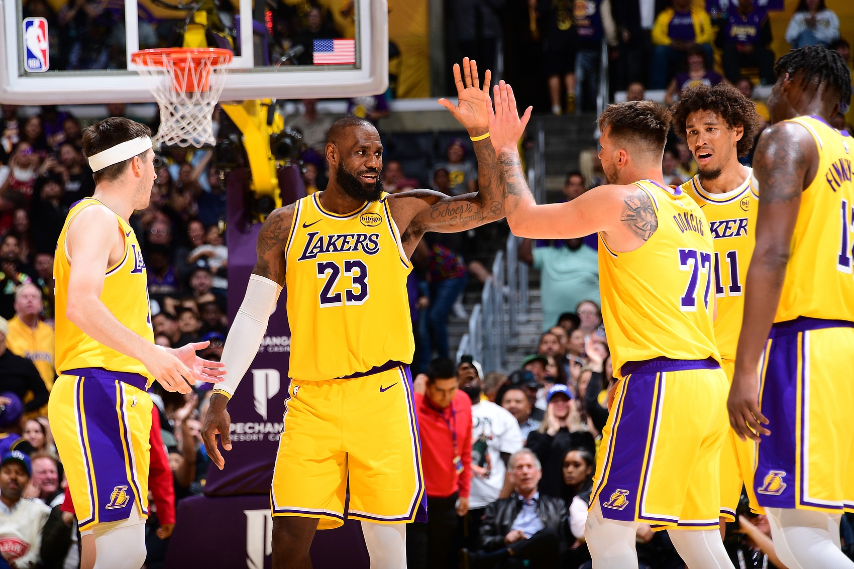 東契奇：如何與詹里發(fā)揮出最大功效 我還有很多工作要做