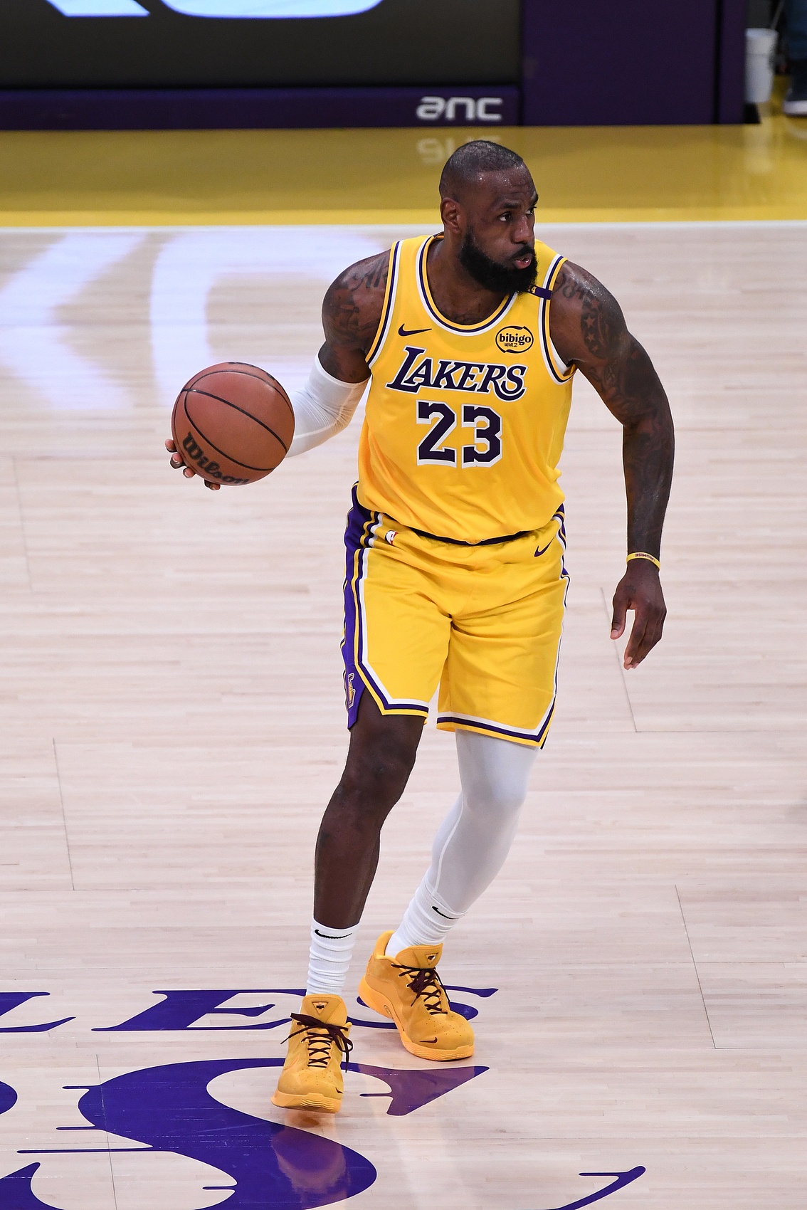 詹姆斯總得分破五萬(wàn)！媒體人：這條最長(zhǎng)的河流 我們?nèi)钥床坏奖M頭