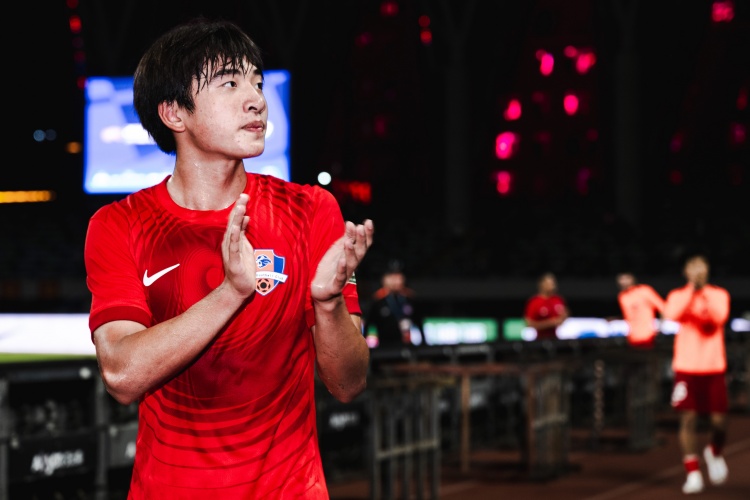 16歲魏祥鑫出戰(zhàn)中超！上村健一：若有能力，越早踢上頂級(jí)聯(lián)賽越好