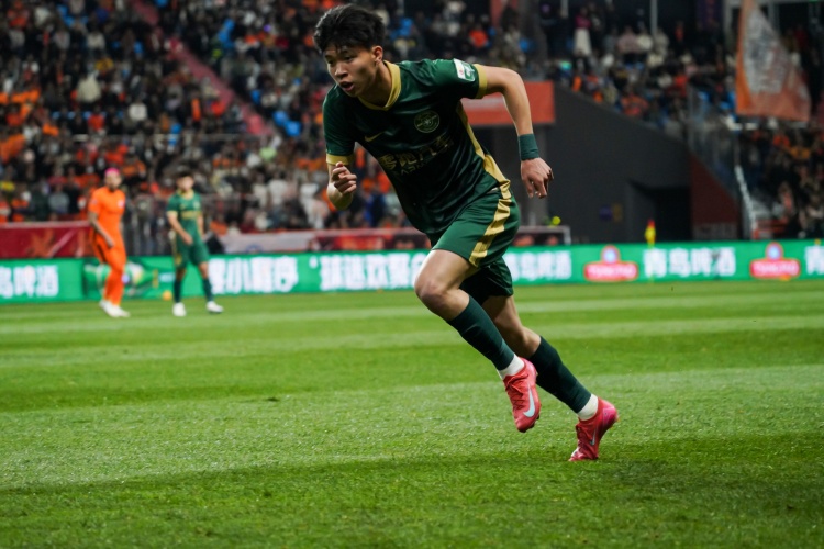 足球報：有關05一代球員的使用問題，足協可以和俱樂部積極溝通