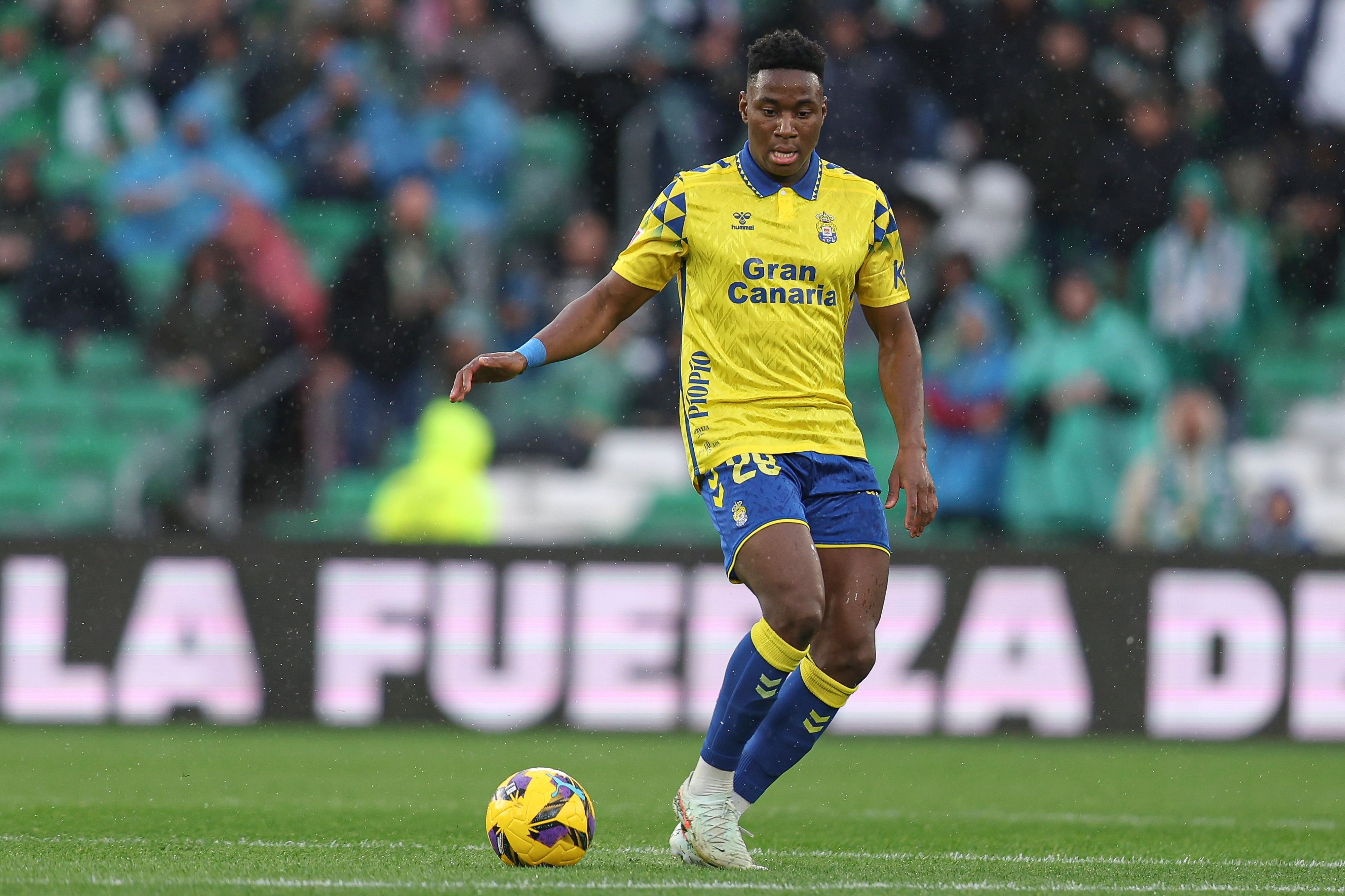 天空：切爾西1850萬鎊簽埃蘇戈已達協(xié)議，合同為期7年