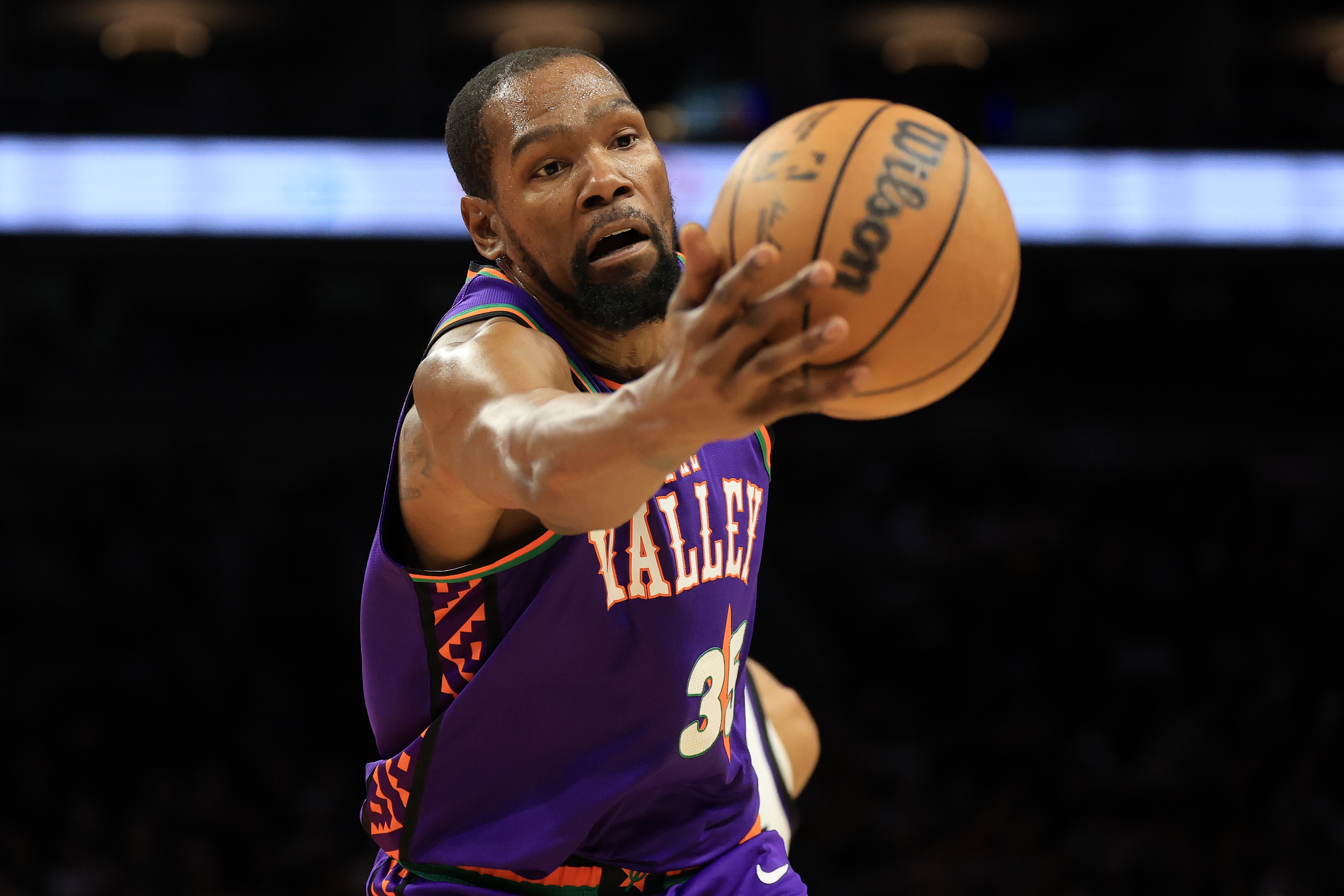 最佳陣要沒了？美記：腳踝受傷 人們擔(dān)心杜蘭特的賽季已經(jīng)結(jié)束了