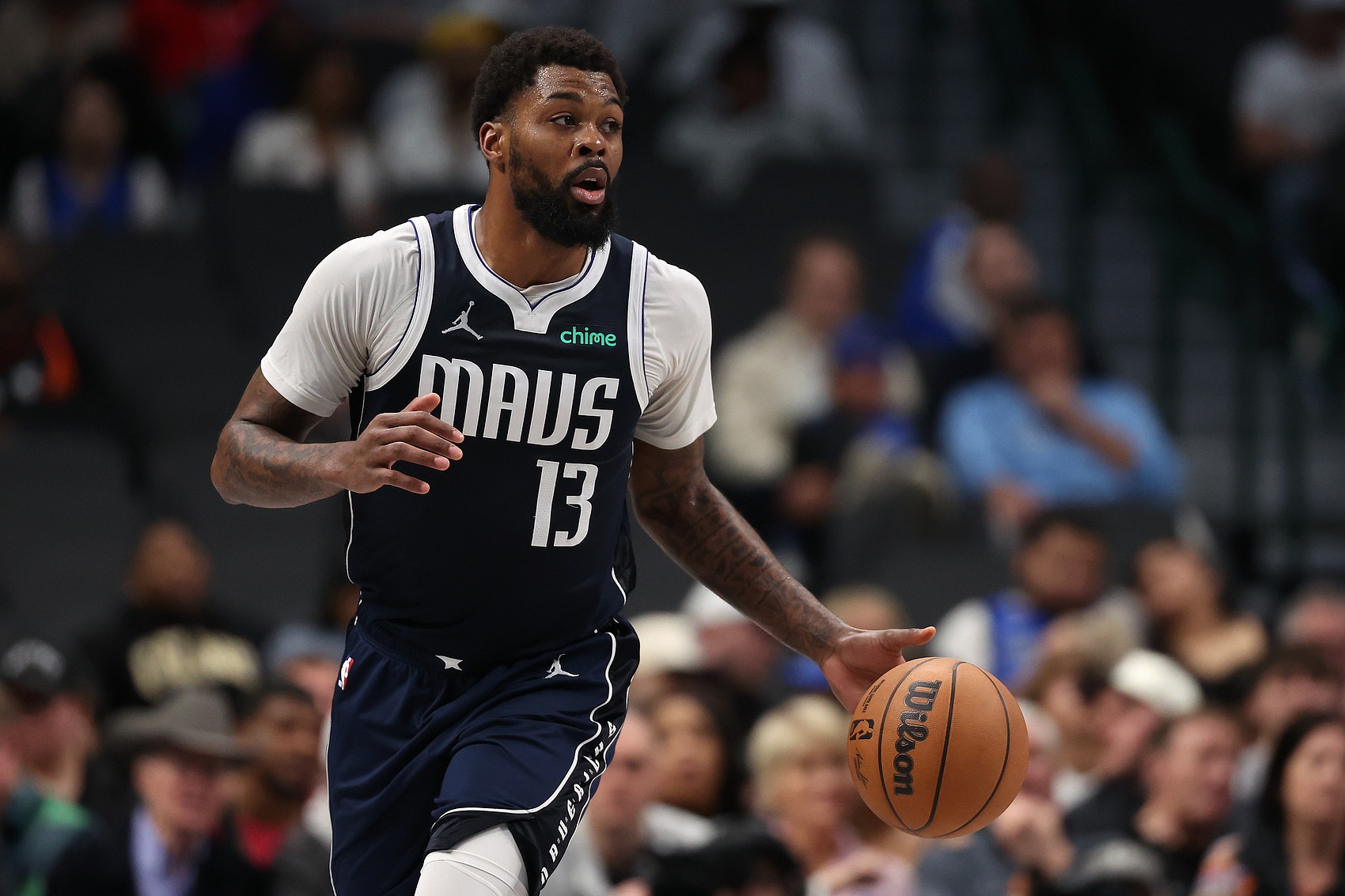 高效發(fā)揮！馬紹爾12中8砍下19分11板5助2斷 幫助球隊終結(jié)4連敗