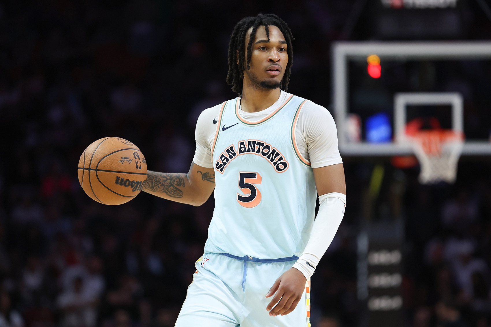 卡斯?fàn)枺簾o(wú)論什么時(shí)候我都只想贏球 這是一場(chǎng)艱難的失利