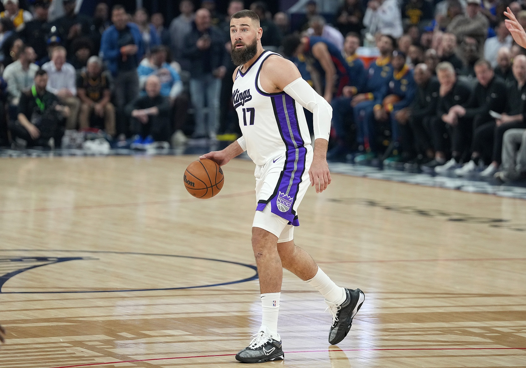 找不到筐！瓦蘭丘納斯半場5中1得4分6板1助 正負(fù)值-18最低