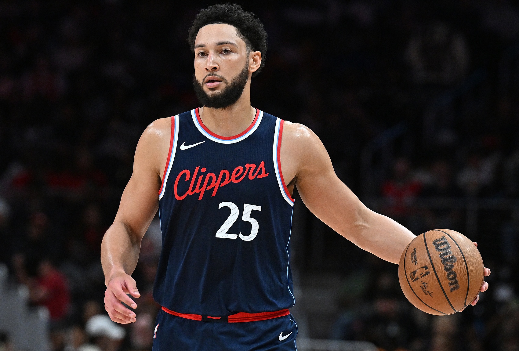 侵略性很強！西蒙斯5投4中砍8+7籃板罕見0助攻 幾球展現狀元風采