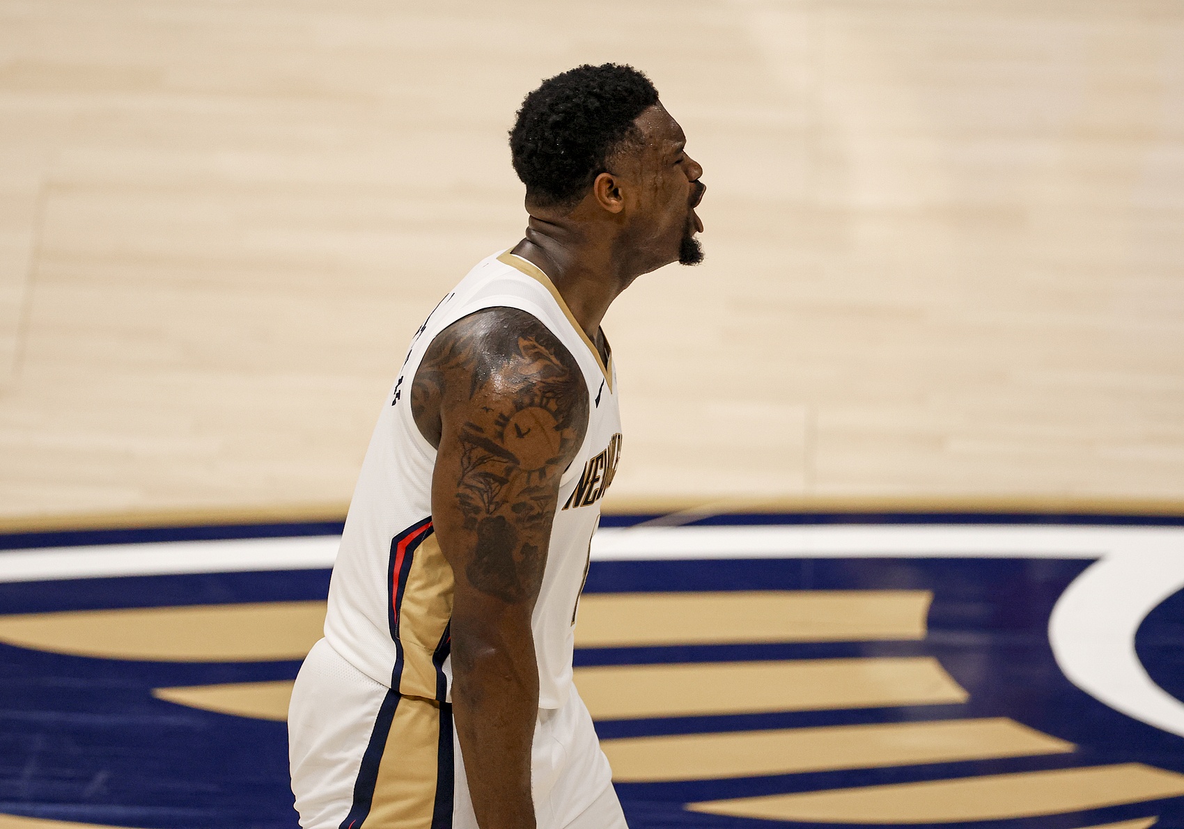 隊(duì)記：今日鵜鶘對(duì)陣馬刺 錫安因個(gè)人原因?qū)⑷毕荣?> </a>
                            <div   id=