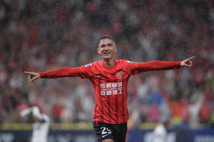 可惜傷病頻發(fā)！木塔力甫去年登上全球知名球探網(wǎng)站，模板是薩比策