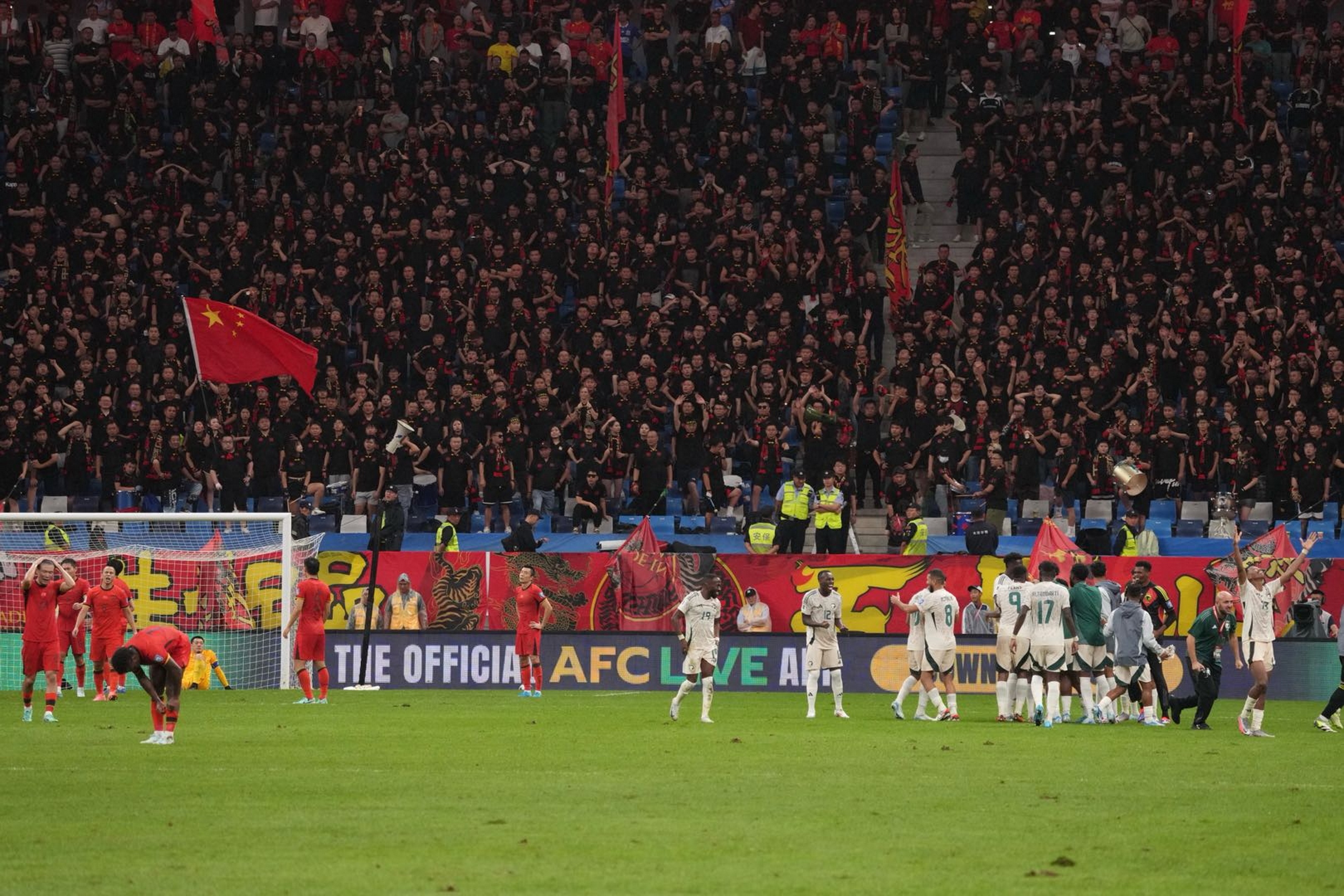 北青體育：足協(xié)有望于4月初公布國足vs巴林比賽場地 重慶態(tài)度積極