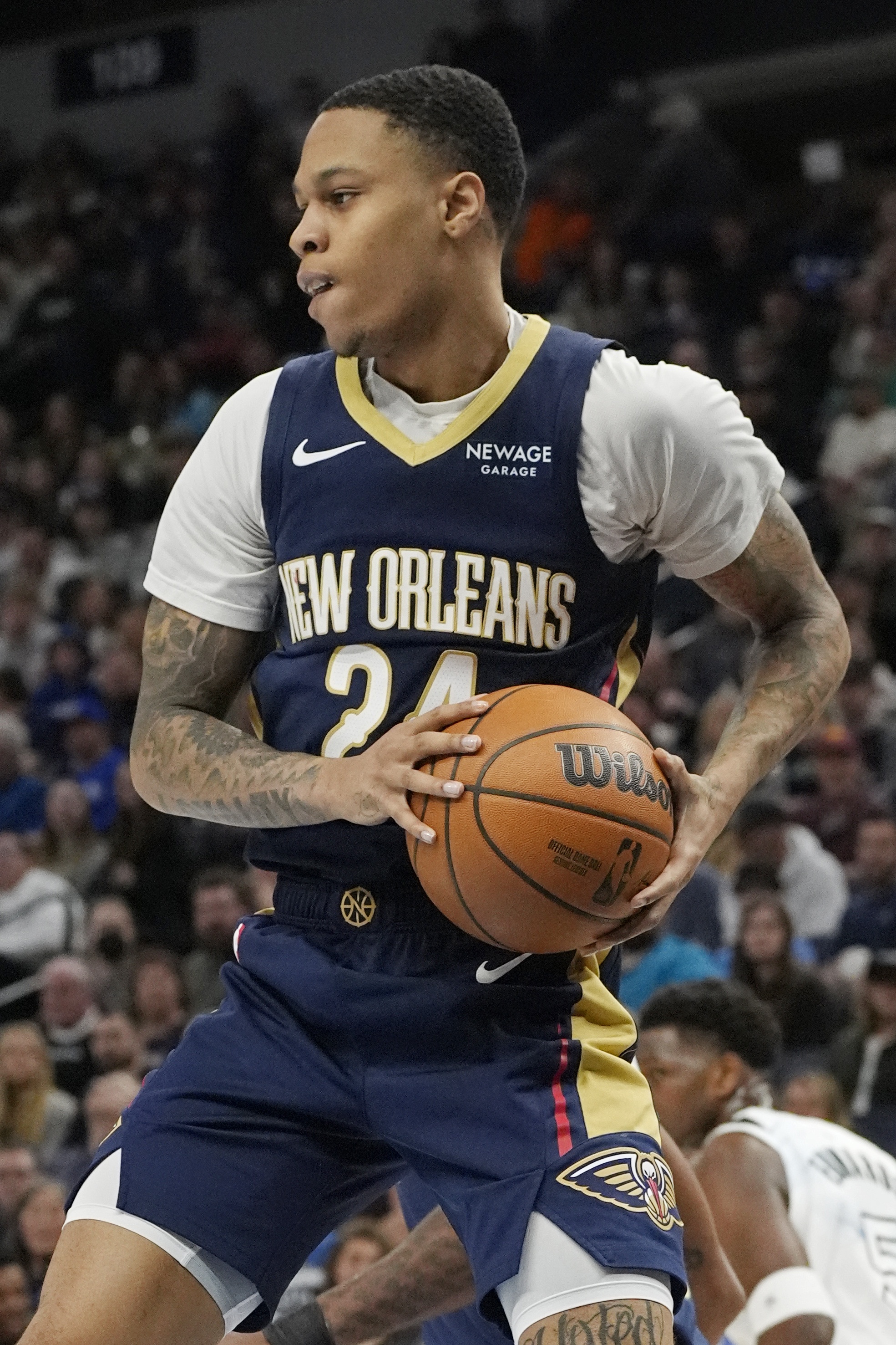 希望無(wú)礙！霍金斯次節(jié)扭傷腳踝 14中4&三分9中1僅拿9分 有4失誤