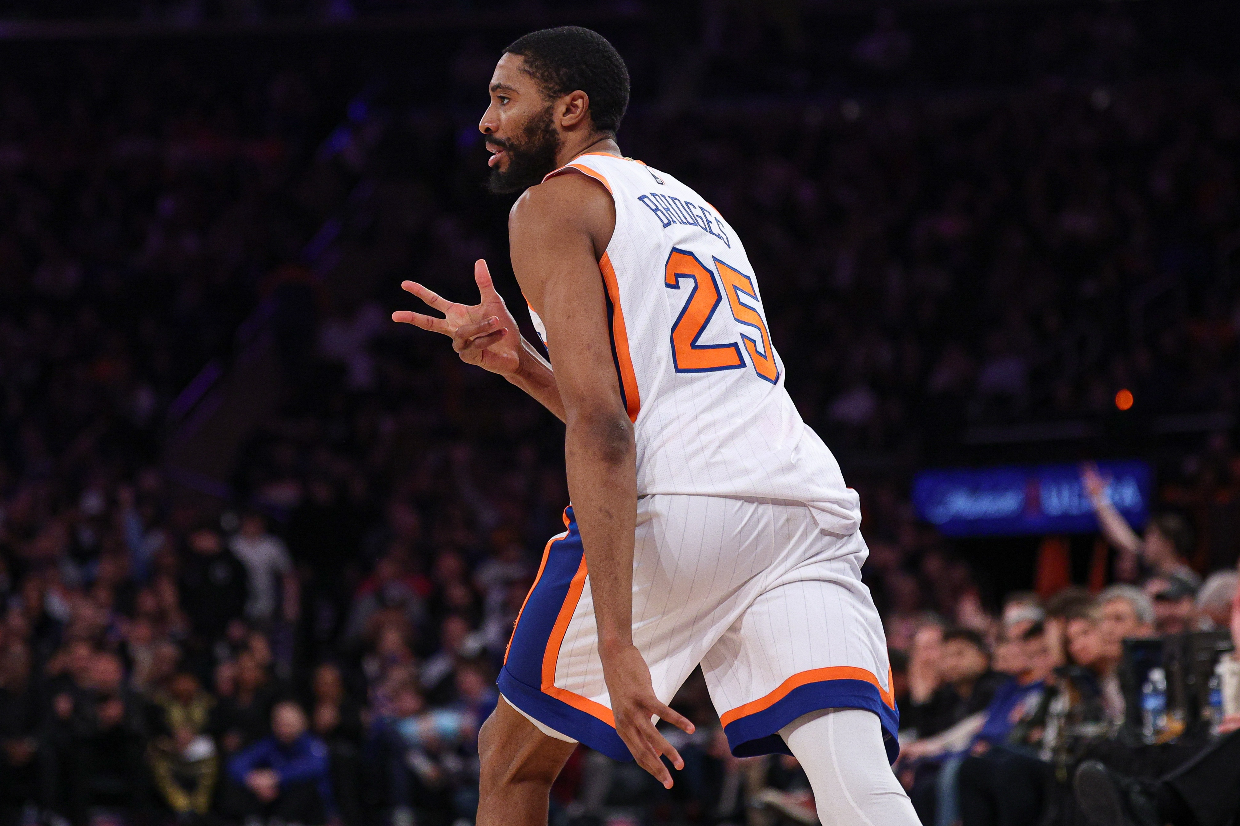 錫伯杜：布里奇斯是個全能戰(zhàn)士 他總能精準(zhǔn)地閱讀防守