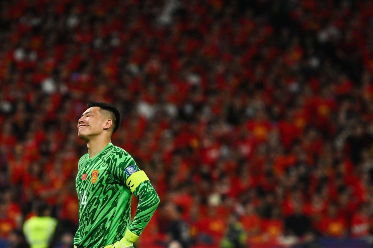 記者：國足可以進(jìn)附加賽但最好不要進(jìn)世界杯，不去未必是件壞事