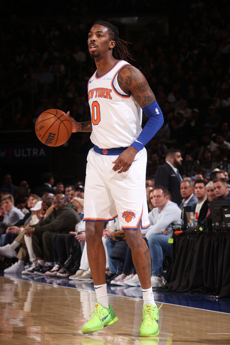 對陣?yán)蠔|家很穩(wěn)！德朗-賴特半場7中5得12分3板1助1斷