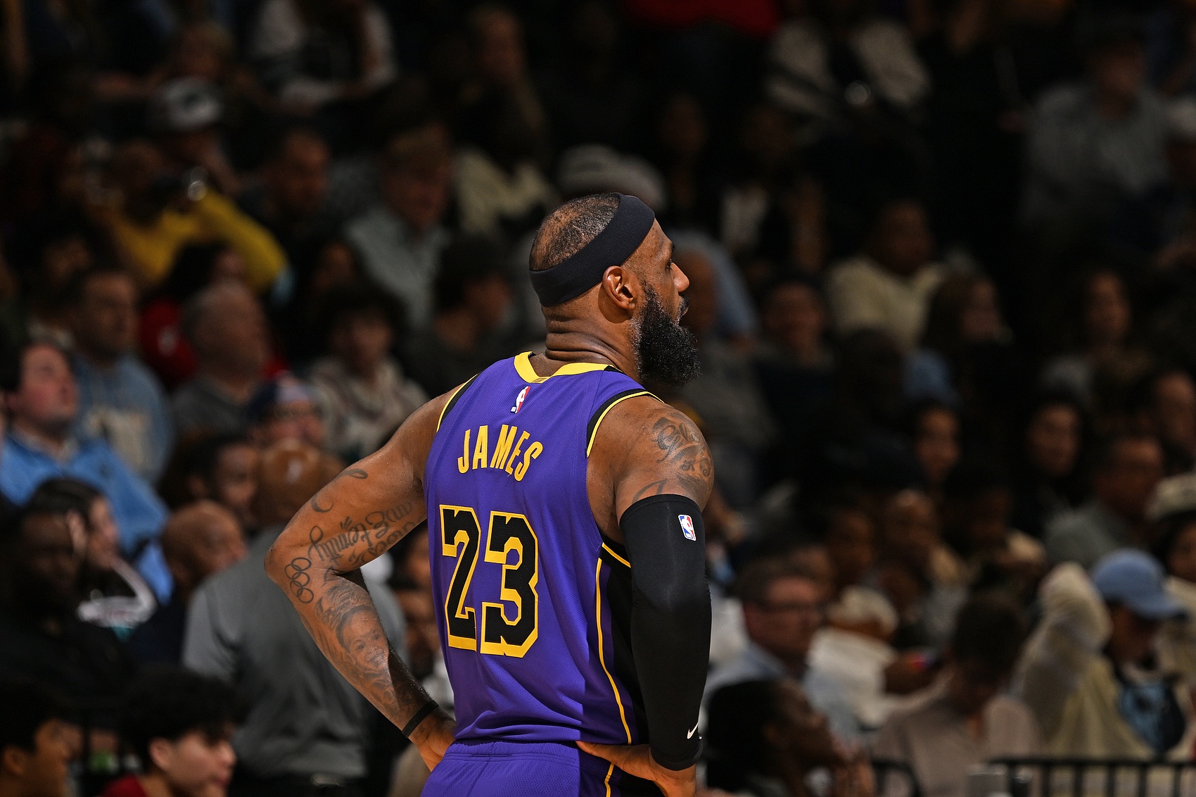 詹姆斯生涯總蓋帽數(shù)達(dá)到1147次 追平鮑勃-麥卡杜&并列歷史第74