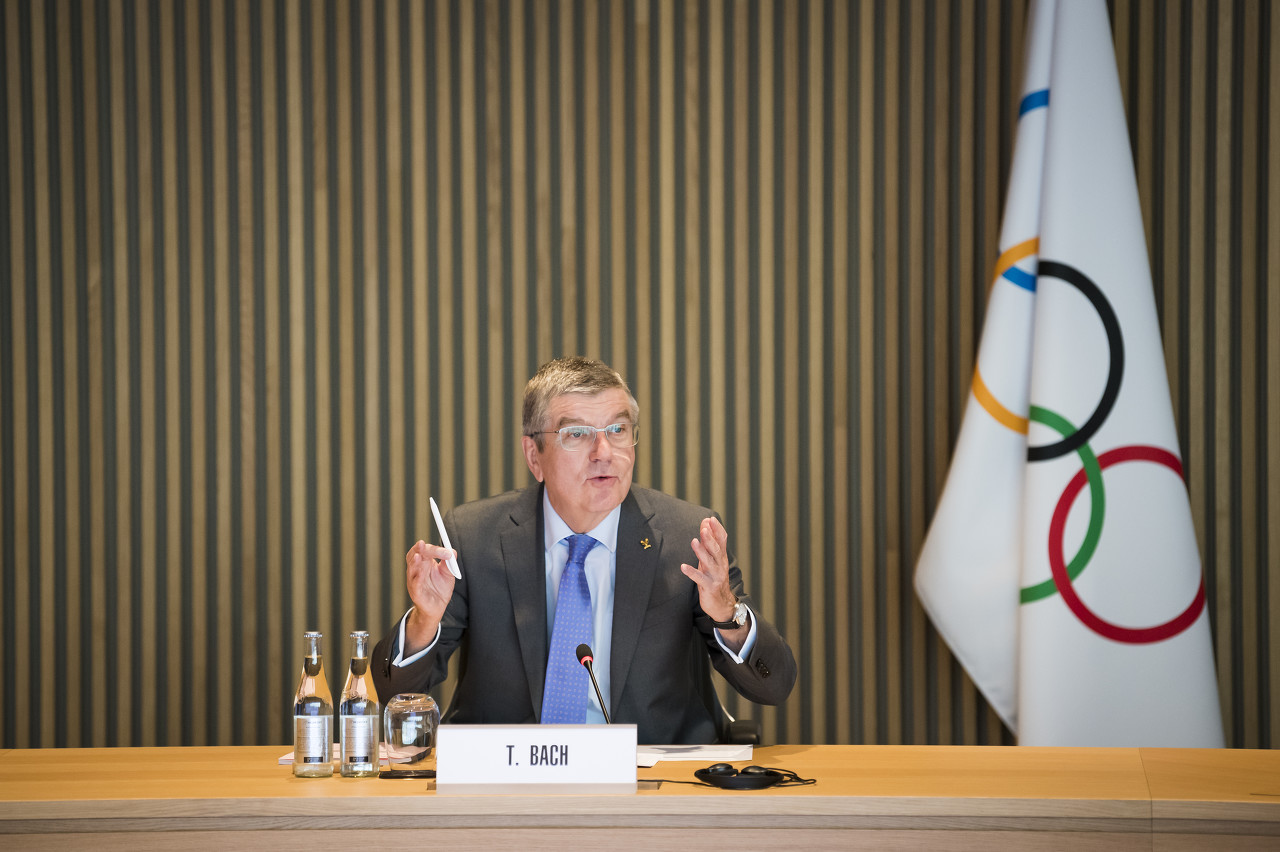 巴赫稱期待拜仁可以晉級(jí)歐冠決賽并奪冠，打趣“皇馬進(jìn)不了決賽”